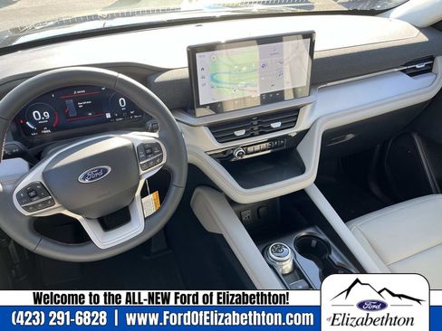 New 2026 Ford Explorer Active w/ Active Comfort Package image 13