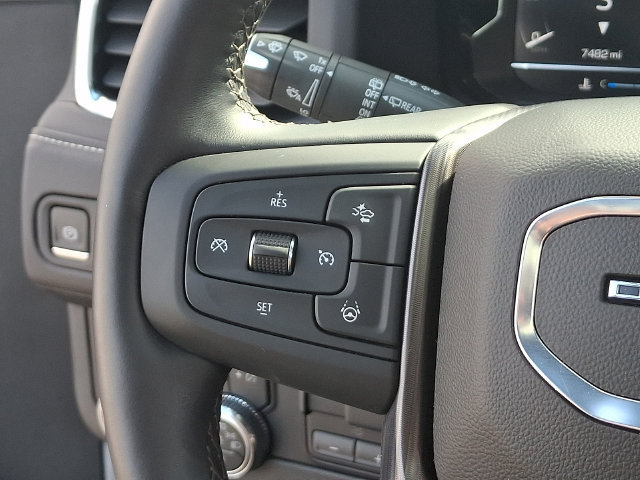 Used 2024 GMC Yukon Denali Ultimate AWD/4WD image 7