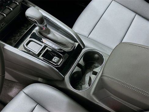 New 2026 GMC Canyon Elevation w/ Convenience Package image 17