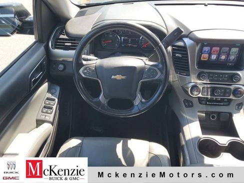 Used 2016 Chevrolet Suburban LT RWD image 29