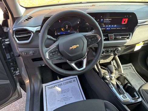 New 2026 Chevrolet TrailBlazer LT w/ Convenience Package FWD image 17