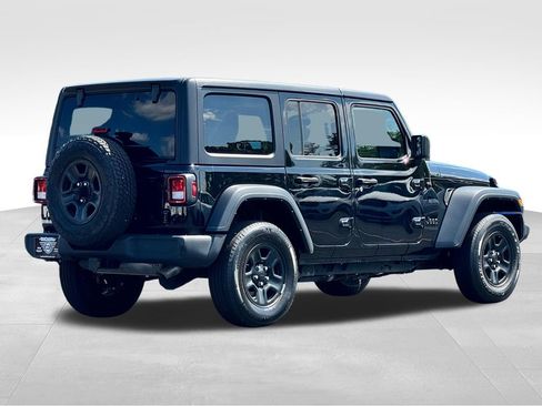 Used 2022 Jeep Wrangler Unlimited Sport AWD/4WD image 7