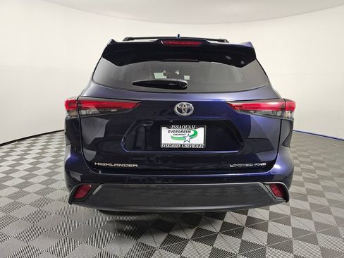 Used 2020 Toyota Highlander Limited AWD/4WD image 6