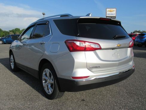 Used 2021 Chevrolet Equinox Premier FWD image 5