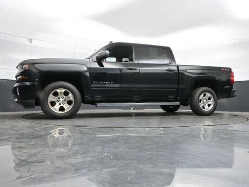Used 2018 Chevrolet Silverado 1500 LT w/ All Star Edition AWD/4WD image 42