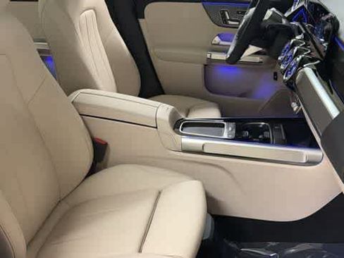 Certified 2026 Mercedes-Benz GLB 250 4MATIC image 36