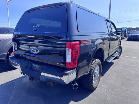 Used 2017 Ford F250 XLT w/ XLT Premium Package AWD/4WD image 4