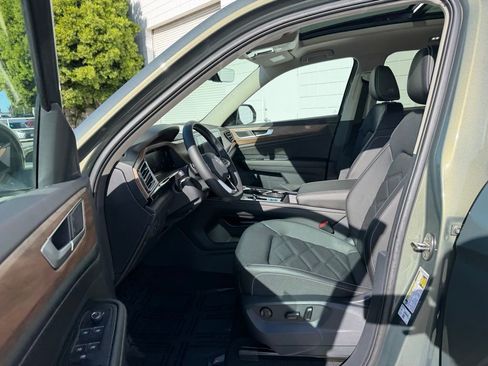 New 2026 Volkswagen Atlas SE FWD image 15