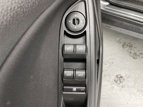 Used 2017 Ford Focus SE image 20