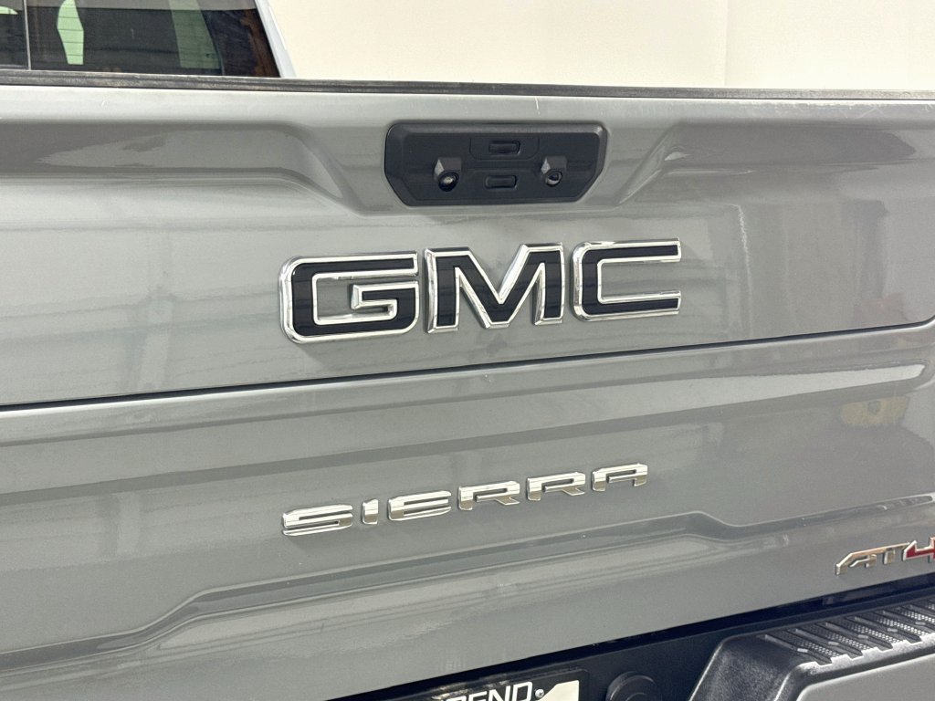 Used 2024 GMC Sierra 2500 AT4 w/ Technology Package AWD/4WD image 34