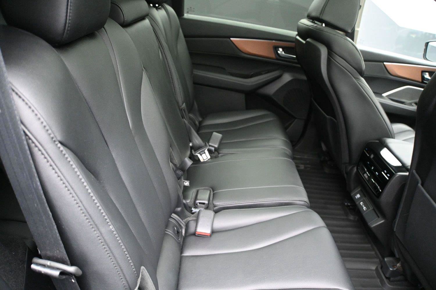 Used 2022 Acura MDX SH-AWD image 17