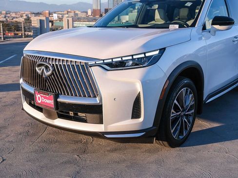 Used 2026 INFINITI QX60 Luxe w/ Cargo Package FWD image 11