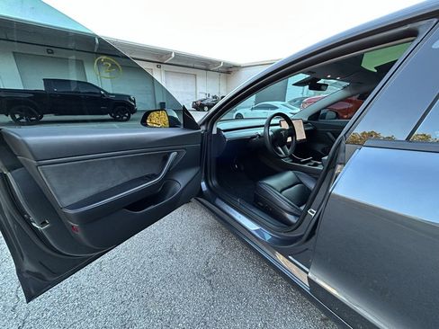 Used 2020 Tesla Model 3 Long Range image 8