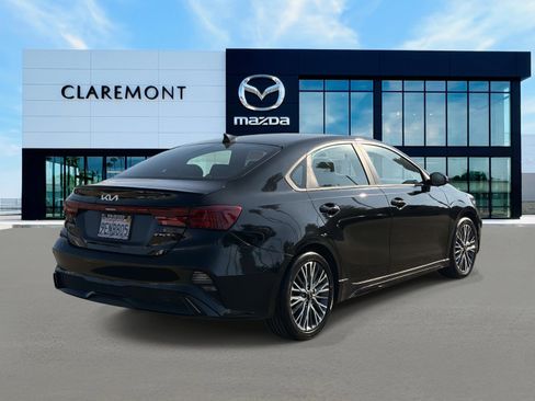 Used 2023 Kia Forte GT-Line image 5