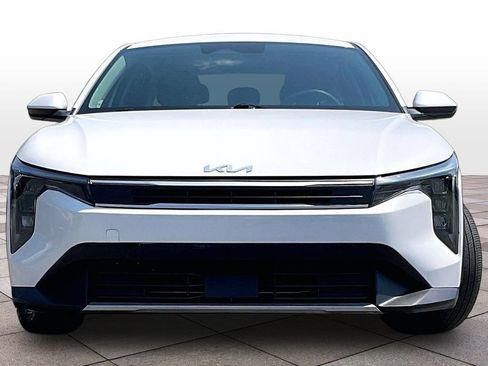 Used 2025 Kia K4 FWD image 3