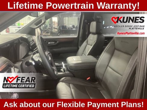 Used 2025 GMC Yukon Denali w/ LPO, Floor Liner Package image 13