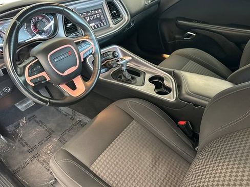 Used 2019 Dodge Challenger SXT RWD image 15