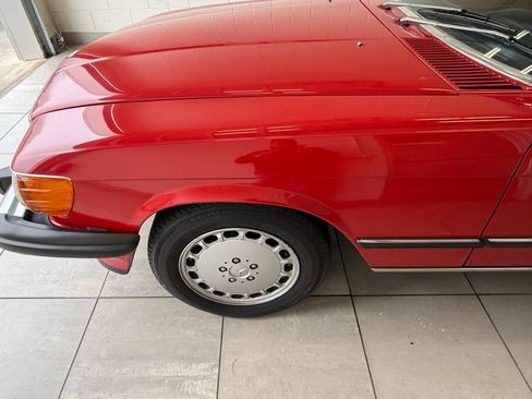 Used 1988 Mercedes-Benz 560 SL image 25