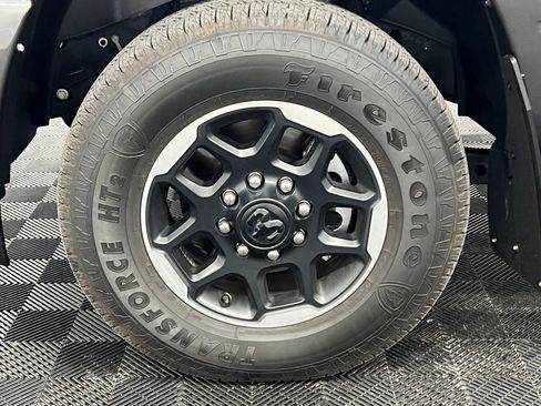 Used 2025 RAM 3500 Laramie AWD/4WD image 9