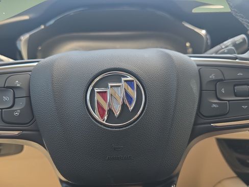 Used 2022 Buick Envision Preferred FWD image 12