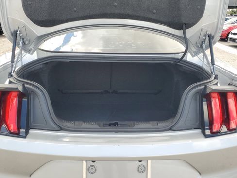 Certified 2021 Ford Mustang Coupe image 10