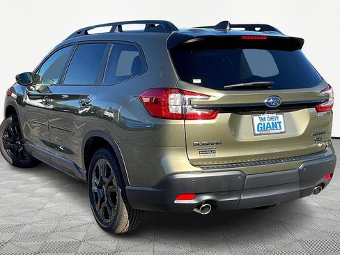 Used 2025 Subaru Ascent Bronze Edition image 4