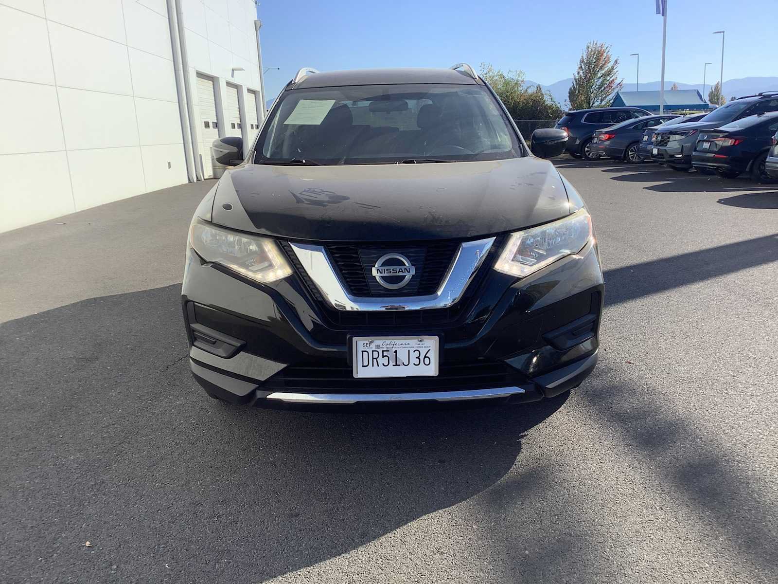 Used 2017 Nissan Rogue SV w/ SV Family Package AWD/4WD image 9