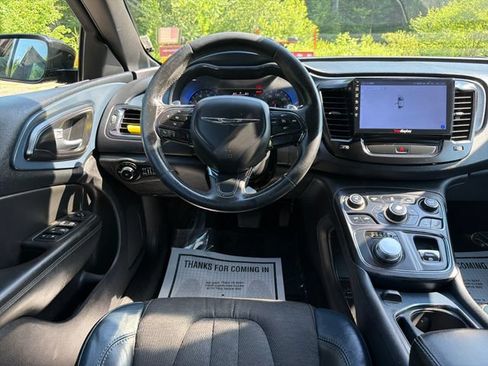 Used 2015 Chrysler 200 S FWD image 14