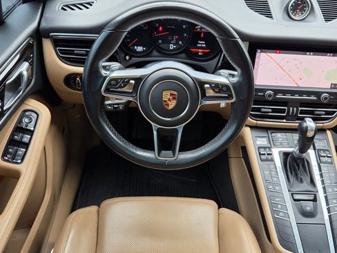 Used 2019 Porsche Macan AWD/4WD image 12