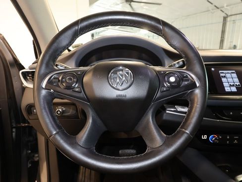 Used 2019 Buick Enclave Essence FWD image 7