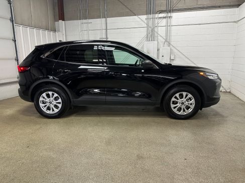 Certified 2024 Ford Escape Active image 5