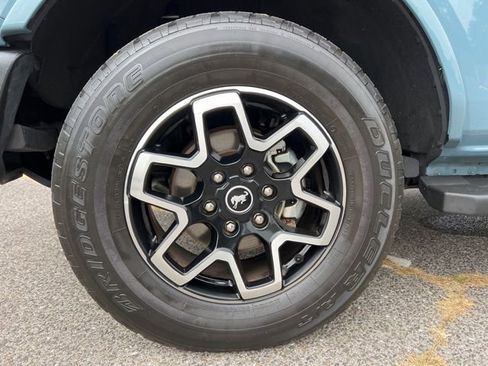 Used 2022 Ford Bronco Outer Banks image 17