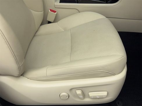 Used 2022 Lexus GX 460 Premium image 45