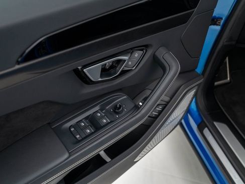 Used 2023 Lamborghini Urus S image 14