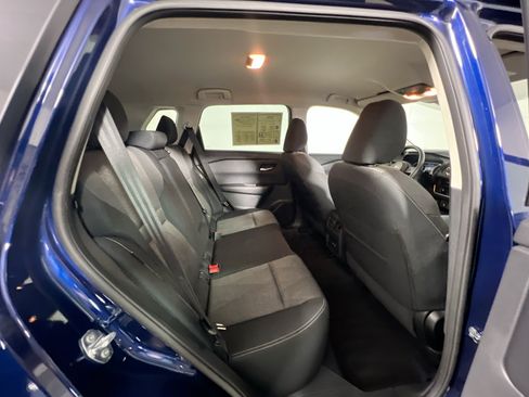 Used 2024 Nissan Rogue SV FWD image 33