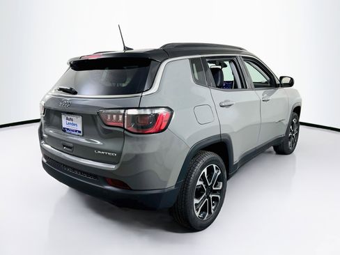 Used 2022 Jeep Compass Limited w/ Sun and Sound Group AWD/4WD image 5