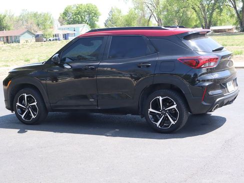 Used 2021 Chevrolet TrailBlazer RS w/ Sun and Liftgate Package AWD/4WD image 8