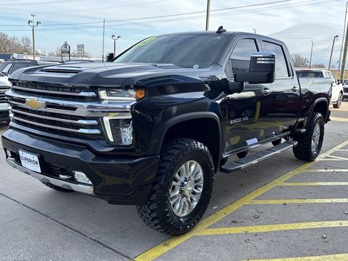 Used 2023 Chevrolet Silverado 2500 High Country w/ Z71 Off-Road Package image 11