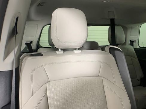 New 2025 Lincoln Navigator Reserve image 24