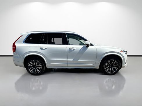 Used 2021 Volvo XC90 T6 Momentum w/ Protection Package Premier image 2