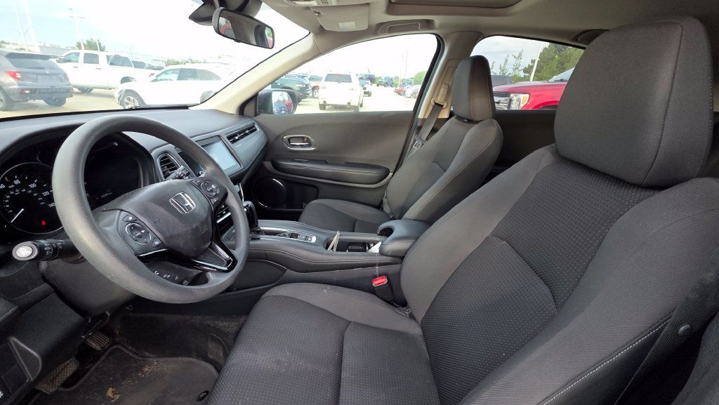 Used 2019 Honda HR-V EX image 11