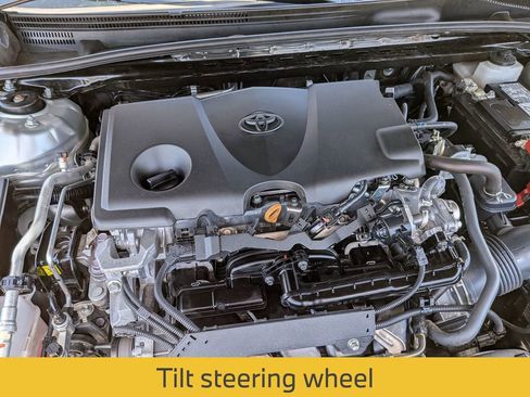 Used 2024 Toyota Camry XLE w/ Navigation Package image 13