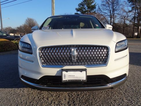 Certified 2021 Lincoln Nautilus Reserve image 8