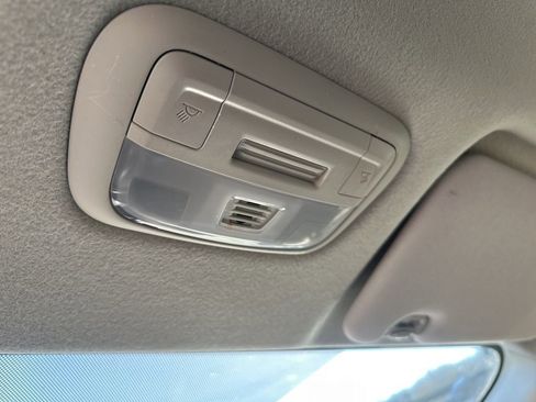 Used 2017 Subaru Crosstrek 2.0i Premium image 17