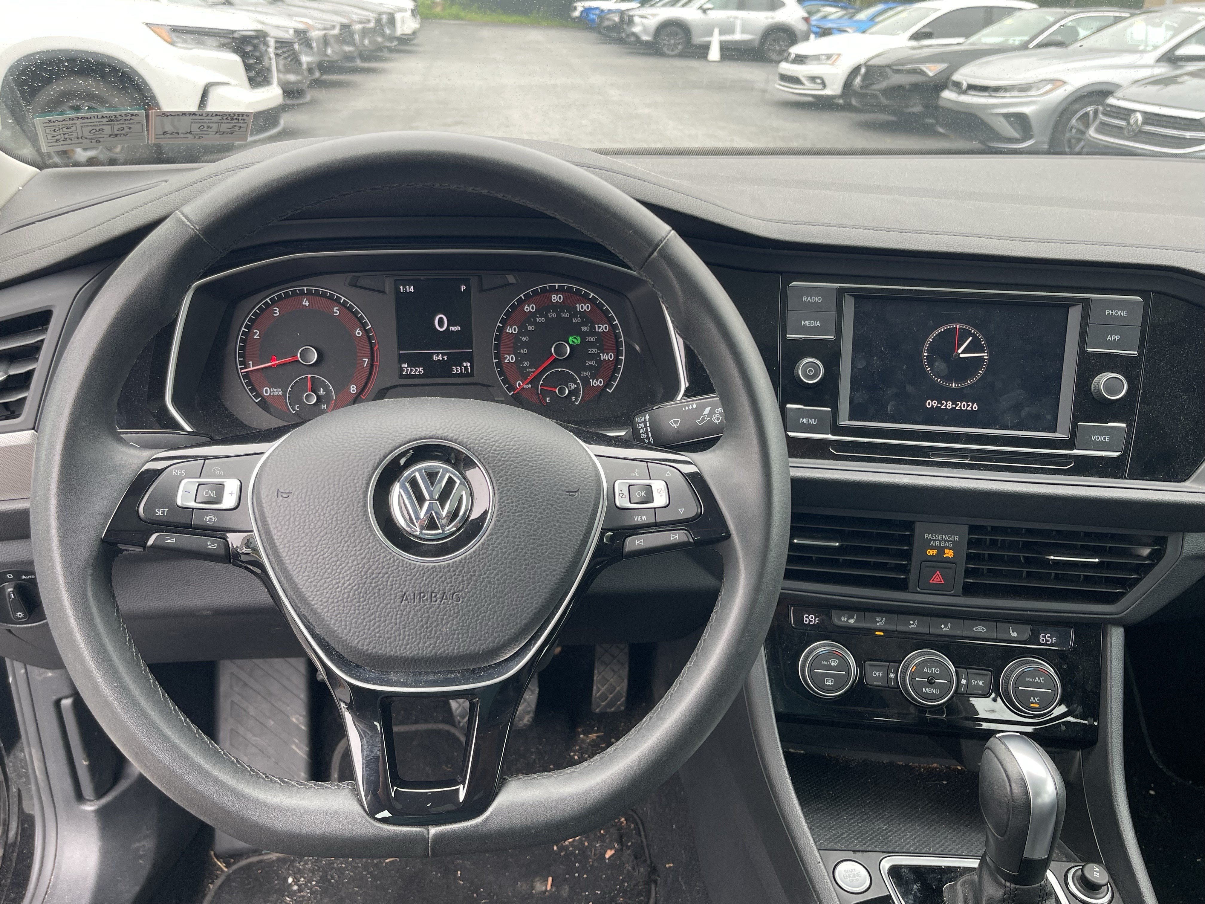 Used 2020 Volkswagen Jetta SE FWD image 12