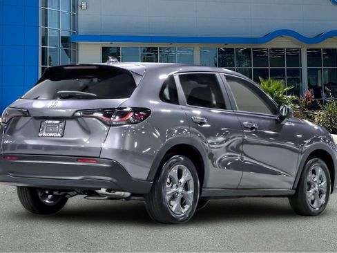 New 2026 Honda HR-V LX image 8