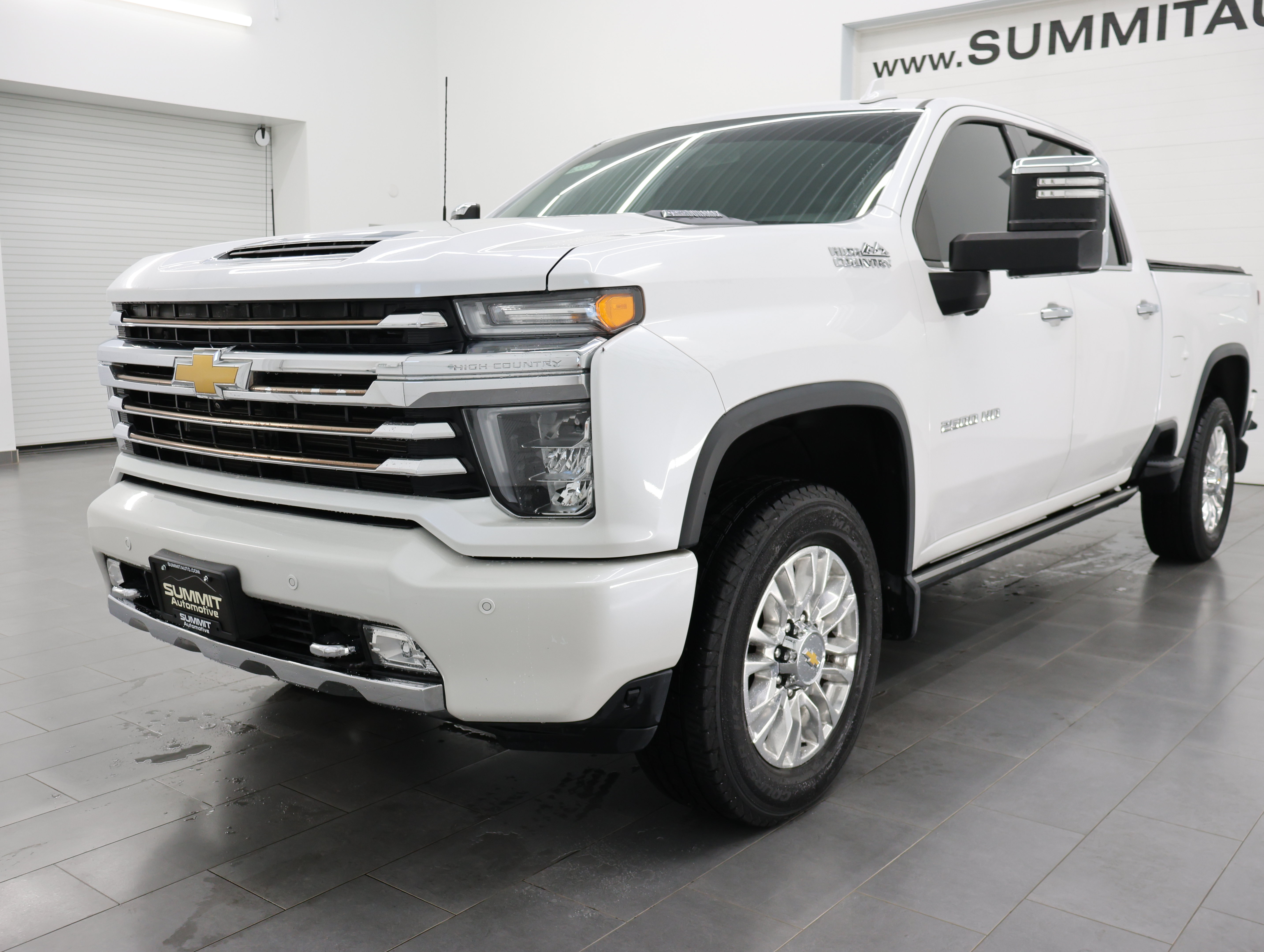 Used 2022 Chevrolet Silverado 2500 High Country w/ Safety Package II AWD/4WD image 7