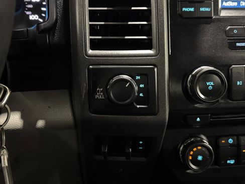 Used 2018 Ford F250 XL w/ Power Equipment Group AWD/4WD image 27