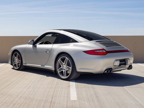 Used 2010 Porsche 911 Targa 4S AWD/4WD image 9