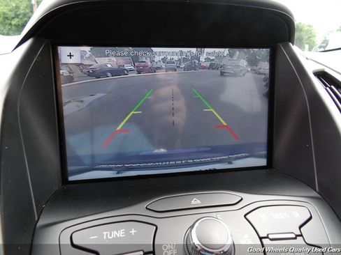 Used 2016 Ford Escape SE w/ Equipment Group 201A AWD/4WD image 19